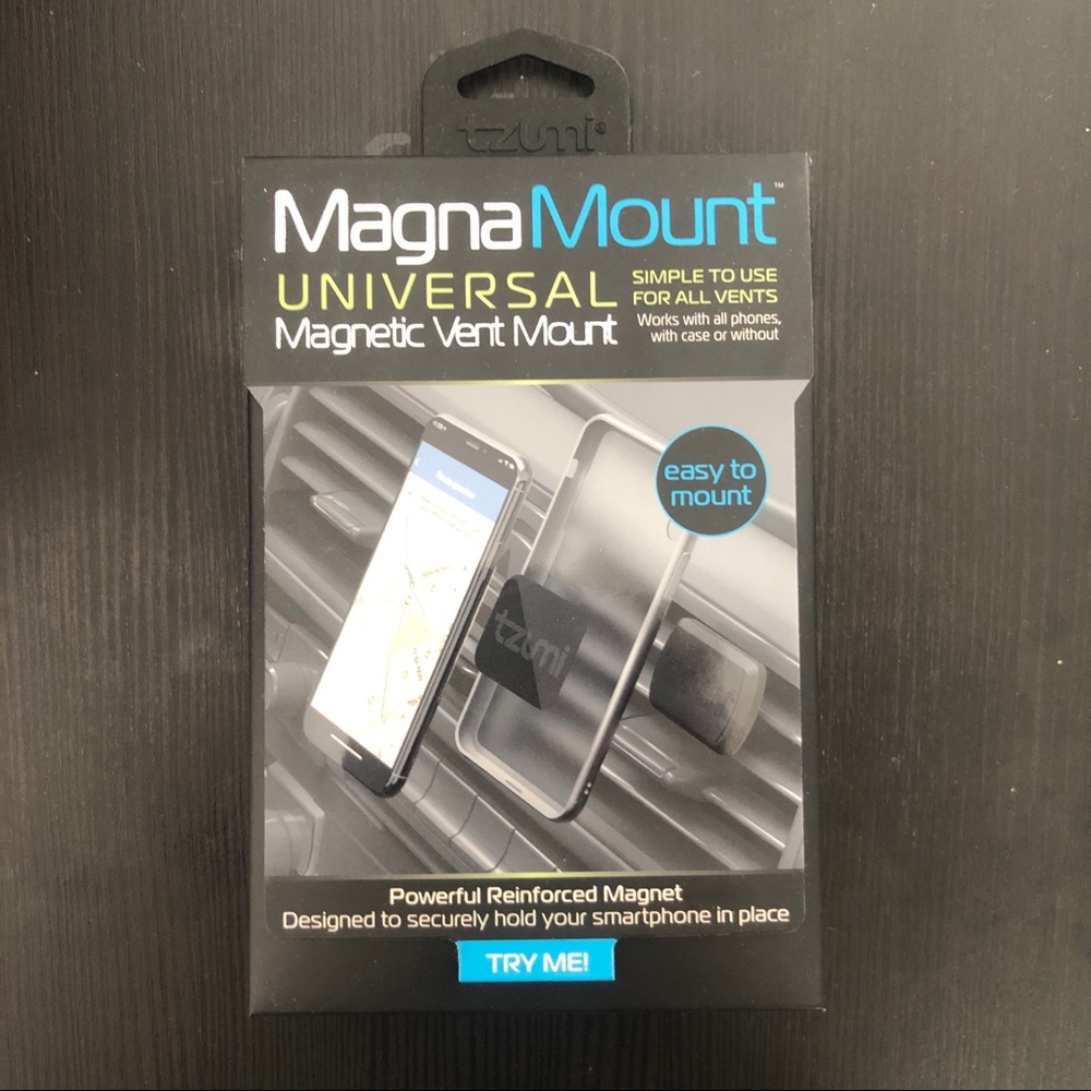 NWT Magnetic Cellphone Vent Mount